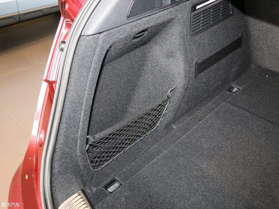 2018?yun)WQ5L 40 TFSI sr(sh) V