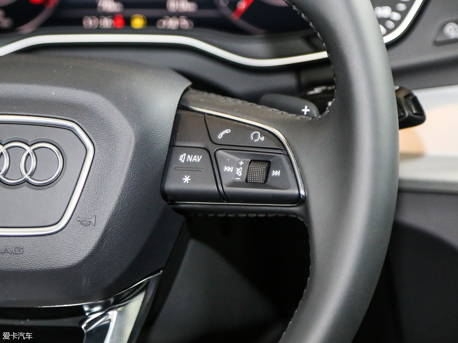 2018WQ5L 40 TFSI sr V