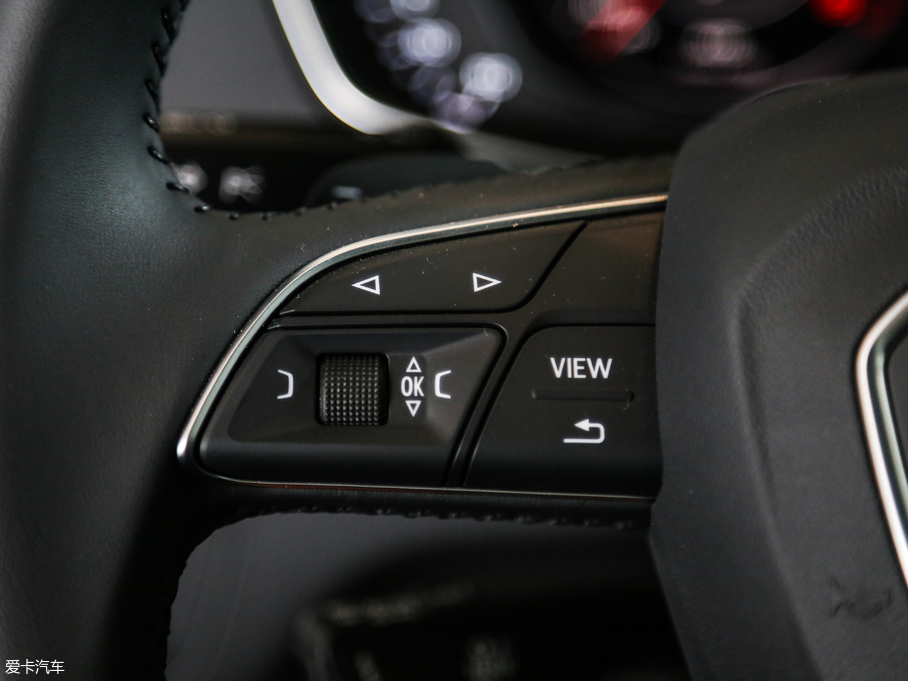 2018WQ5L 40 TFSI sr V