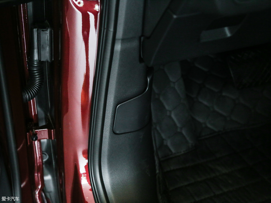 2018WQ5L 40 TFSI sr V