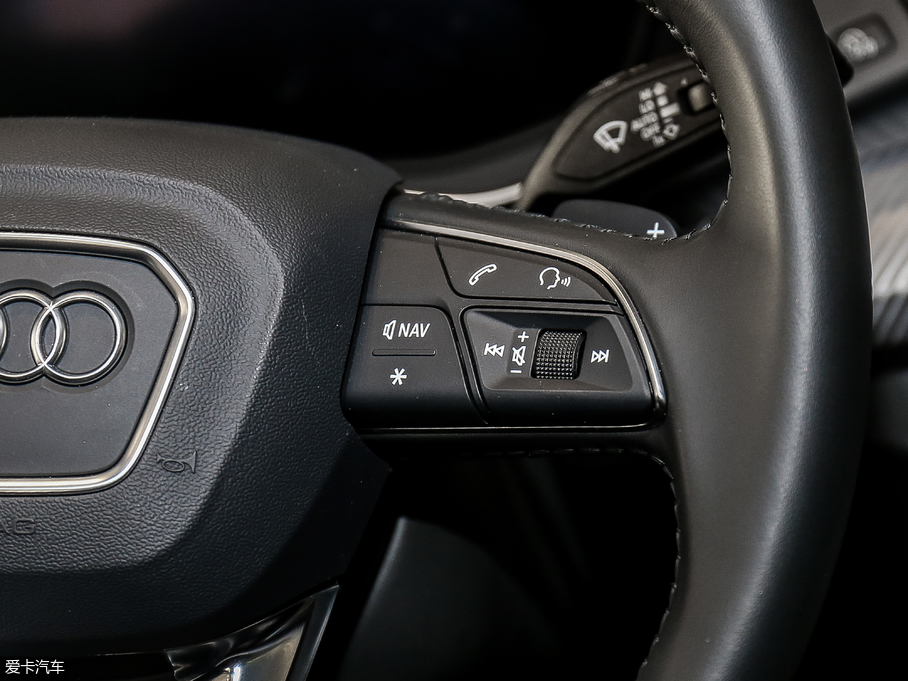 2018?yun)WQ5L 45 TFSI r(sh) V