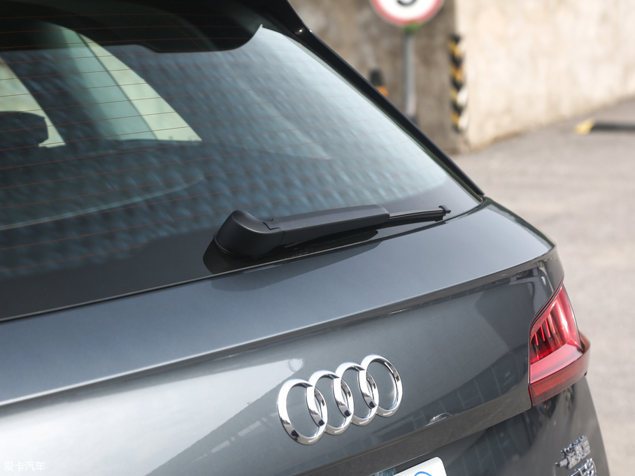 2018WQ5L 45 TFSI A\ VI