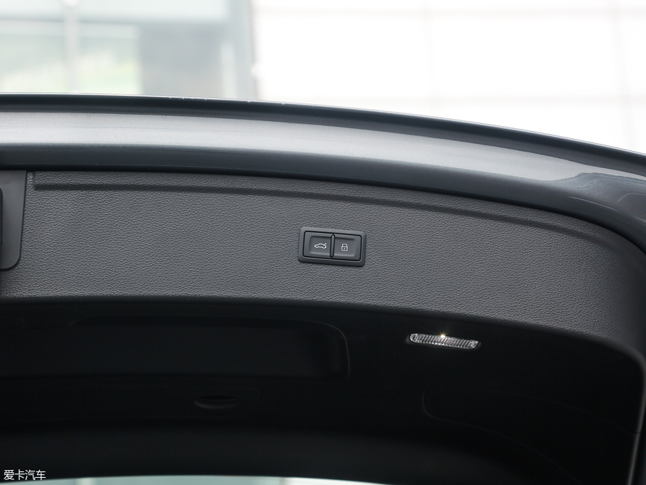 2018WQ5L 45 TFSI A\ VI