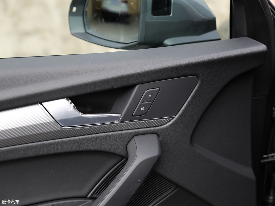 2018WQ5L 45 TFSI A\ VI