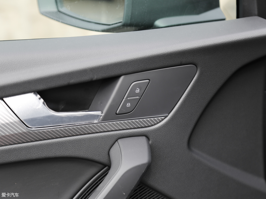 2018WQ5L 45 TFSI A\ VI