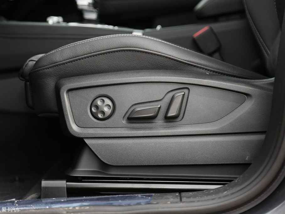 2018WQ5L 45 TFSI A\ VI