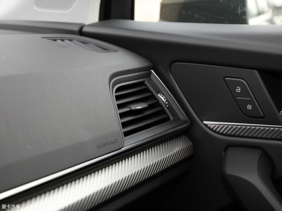 2018WQ5L 45 TFSI A\ VI