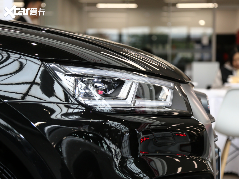 2018WQ5L 40 TFSI sr VI