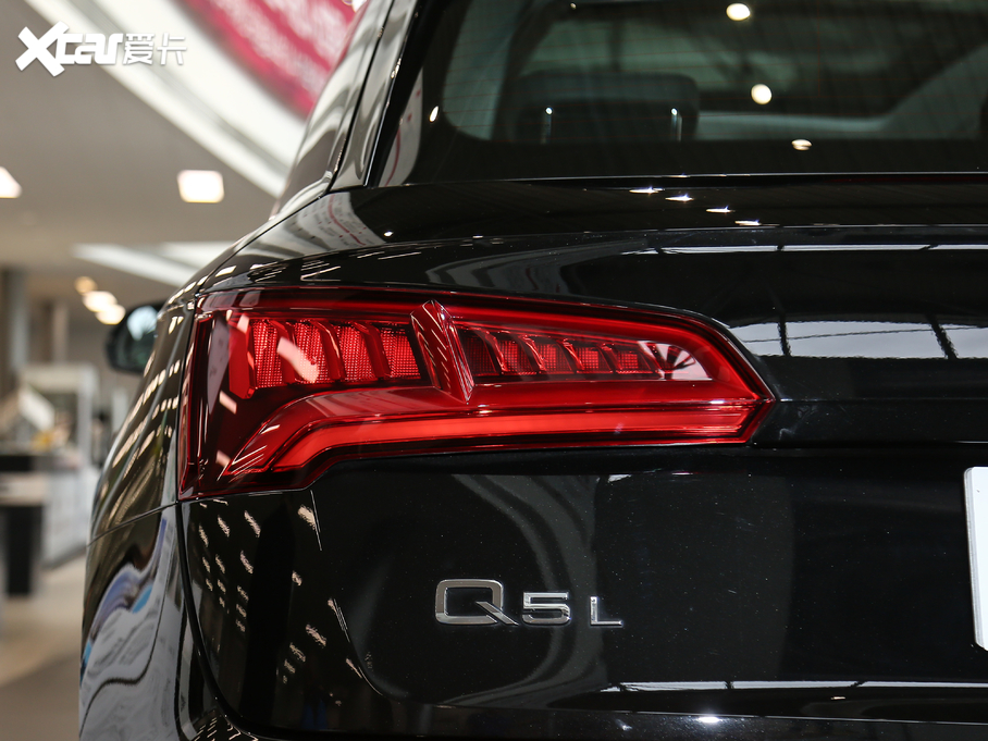 2018WQ5L 40 TFSI sr VI