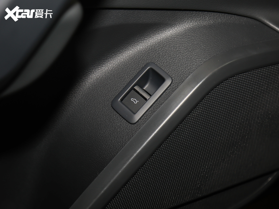 2018WQ5L 40 TFSI sr VI