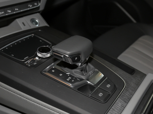 201845 TFSI \(yn)(dng) (gu)V QU