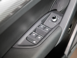 201845 TFSI \ V п؅^(q)