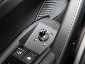 201845 TFSI \ V п؅^(q)