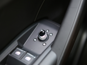 201845 TFSI A\ V п؅^