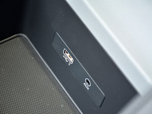 201840 TFSI sr(sh) V g