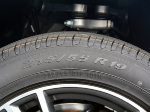 201840 TFSI sr(sh) (gu)V ݆̥ߴ