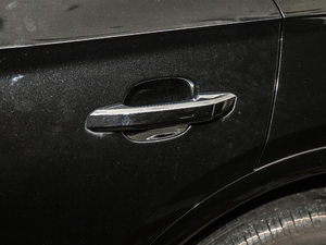 201845 TFSI r V (ji)^