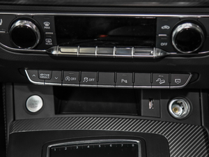 201845 TFSI r(sh) (gu)V п؅^(q)