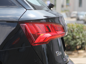 201840 TFSI sMȡ V ^