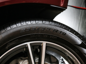 201840 TFSI sr V ݆̥ߴ