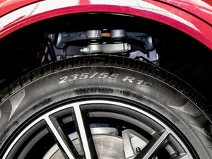 201845 TFSI r V ݆̥ߴ