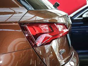 201840 TFSI sMȡ VI ^