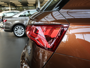 201840 TFSI sMȡ VI ^