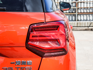 2019款35TFSI 时尚动感型 国V 尾灯