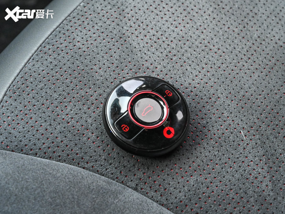 2022��smart���`#1 BRABUS���ܰ�