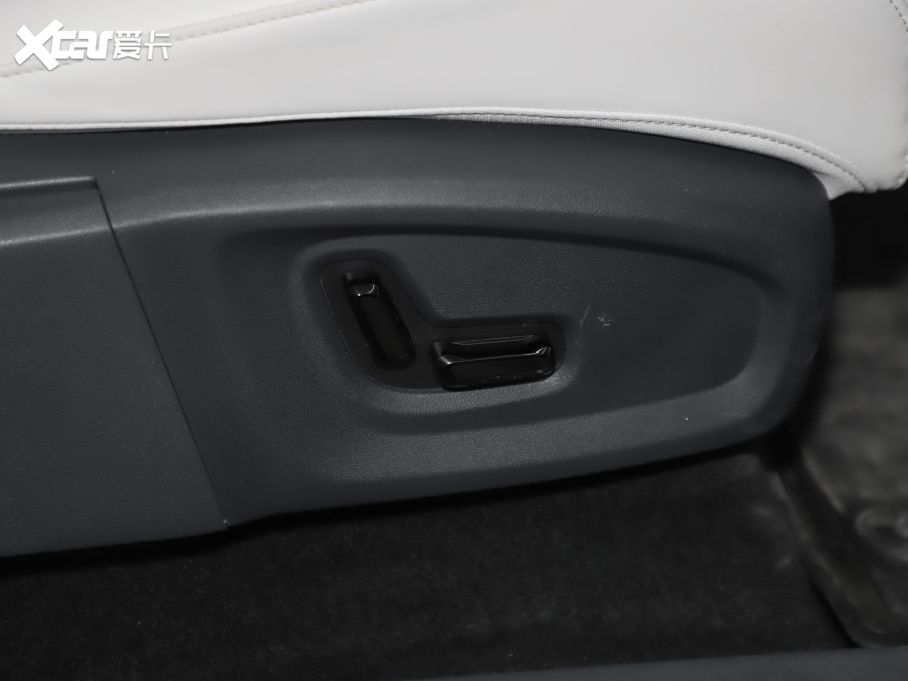 2025���y����Ş7 EM-i 120km �I(l��ng)����