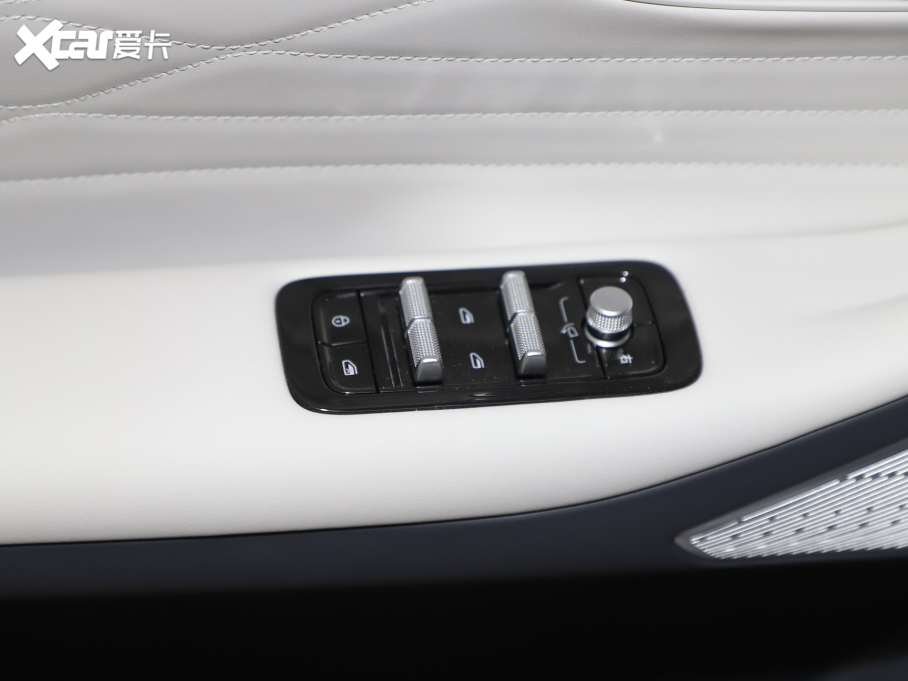 2025���y����Ş7 EM-i 120km �I(l��ng)����