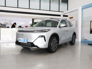 2025款120km 领航版 整体外观