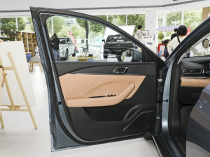 2025��125km̽��+�� �п؅^(q��)