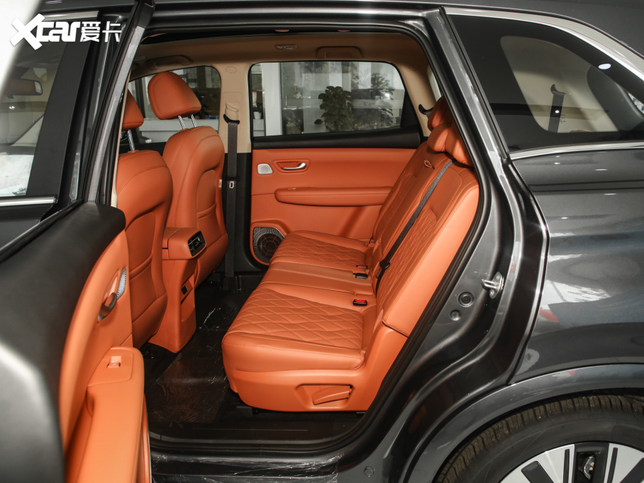 2026{E5 PLUS 165km LmUltra 7