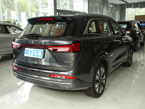 2026165km LmUltra 7 w^