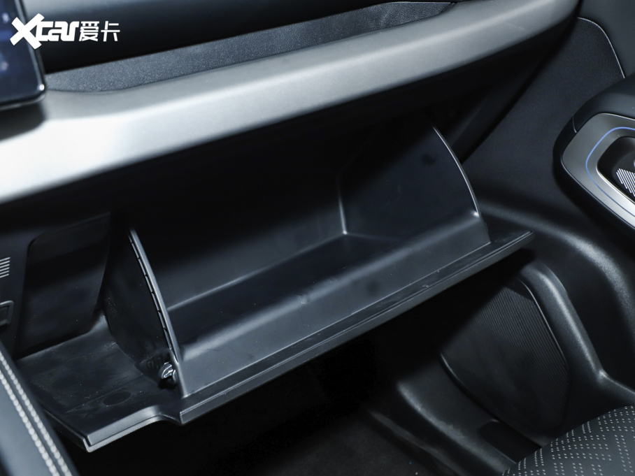 20253 501KM (q)Ultra