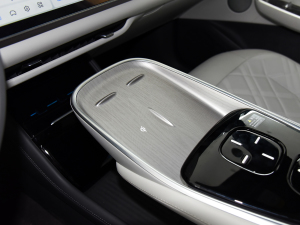 2023 200 Max п؅^(q)