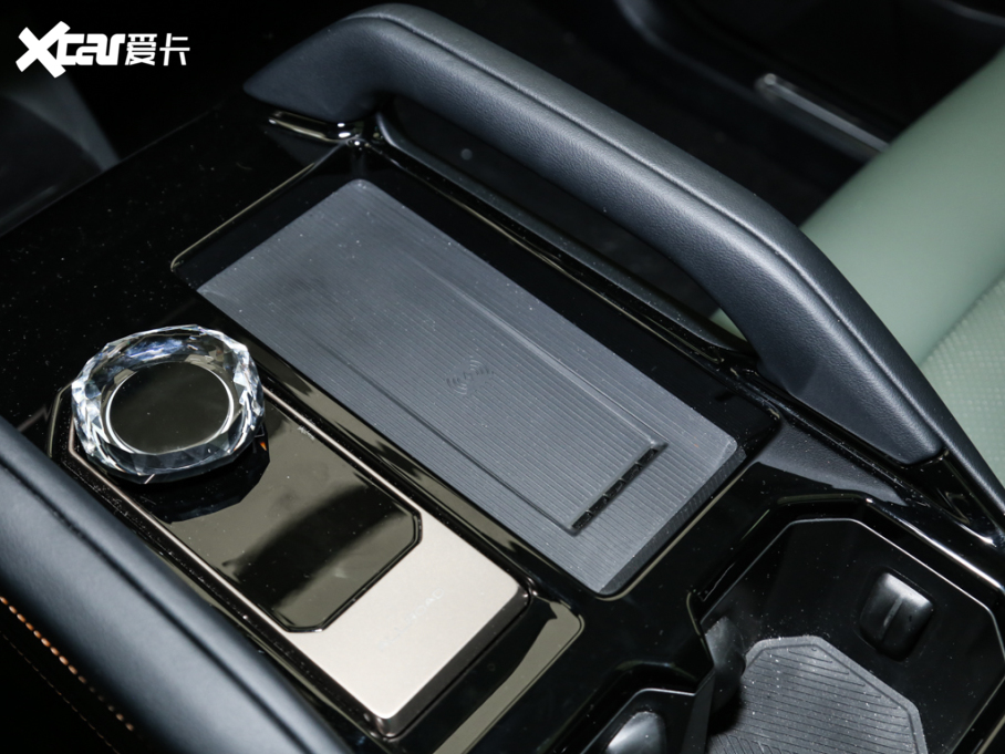 2024iCAR 03 501km (q)L(zhng)m(x){