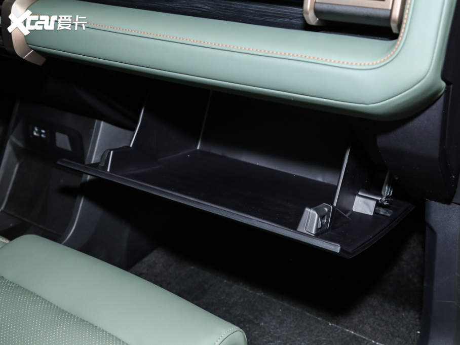 2024iCAR 03 501km (q)Lm(x){