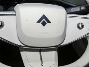 2023款560后驱科技版 中控区