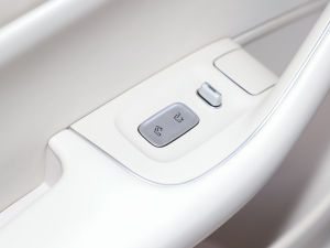 2024��736km UItra �п؅^