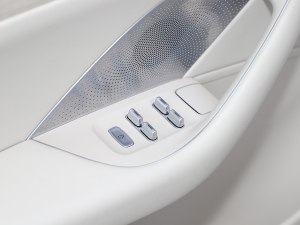 2024��736km UItra �п؅^