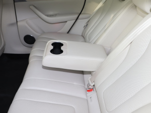 2024��736km UItra �п؅^