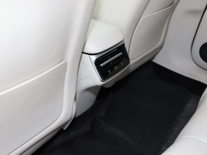 2024��736km UItra �п؅^