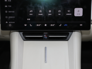 2024��736km UItra �п؅^