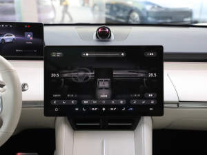 2024��736km UItra �п؅^