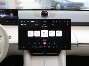 2024��736km UItra �п؅^