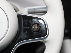 2024��736km UItra �п؅^