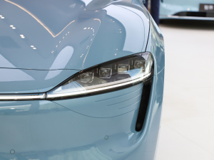 2024��736km UItra �������^