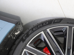 2024��736km UItra �������^